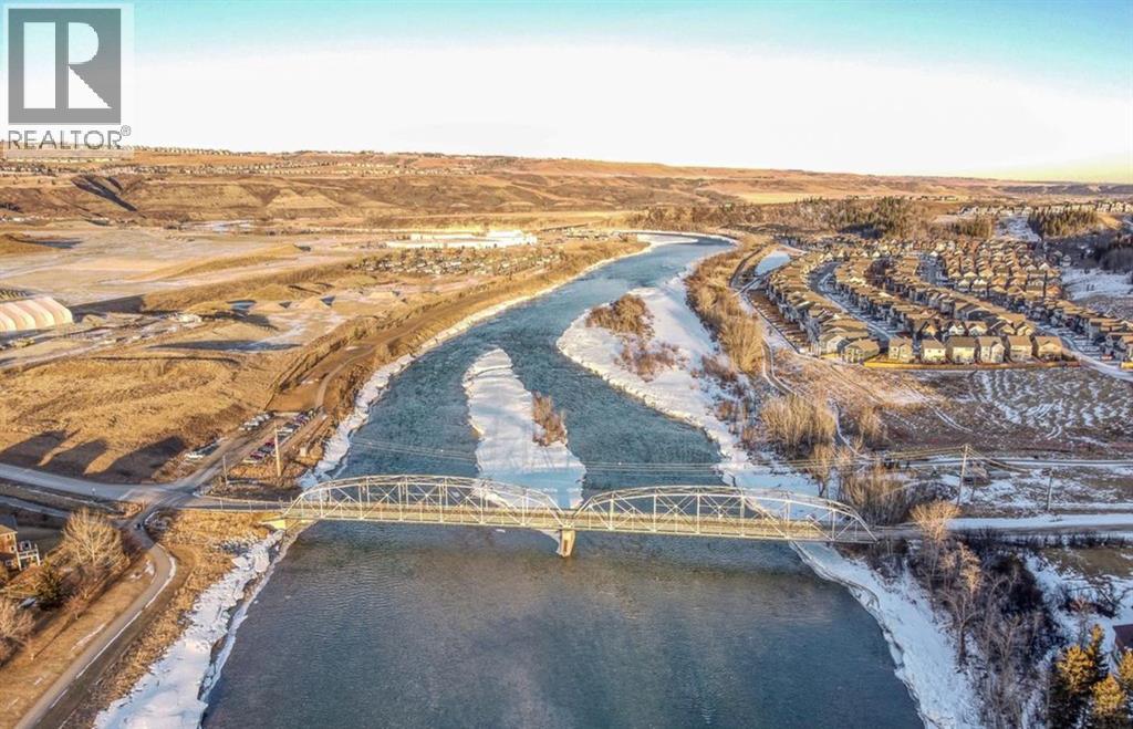 206 Riviera View, Cochrane, Alberta