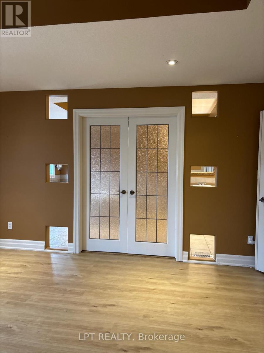 64 Yarrow Court, Kitchener, Ontario  N2E 4C4 - Photo 23 - X12898018