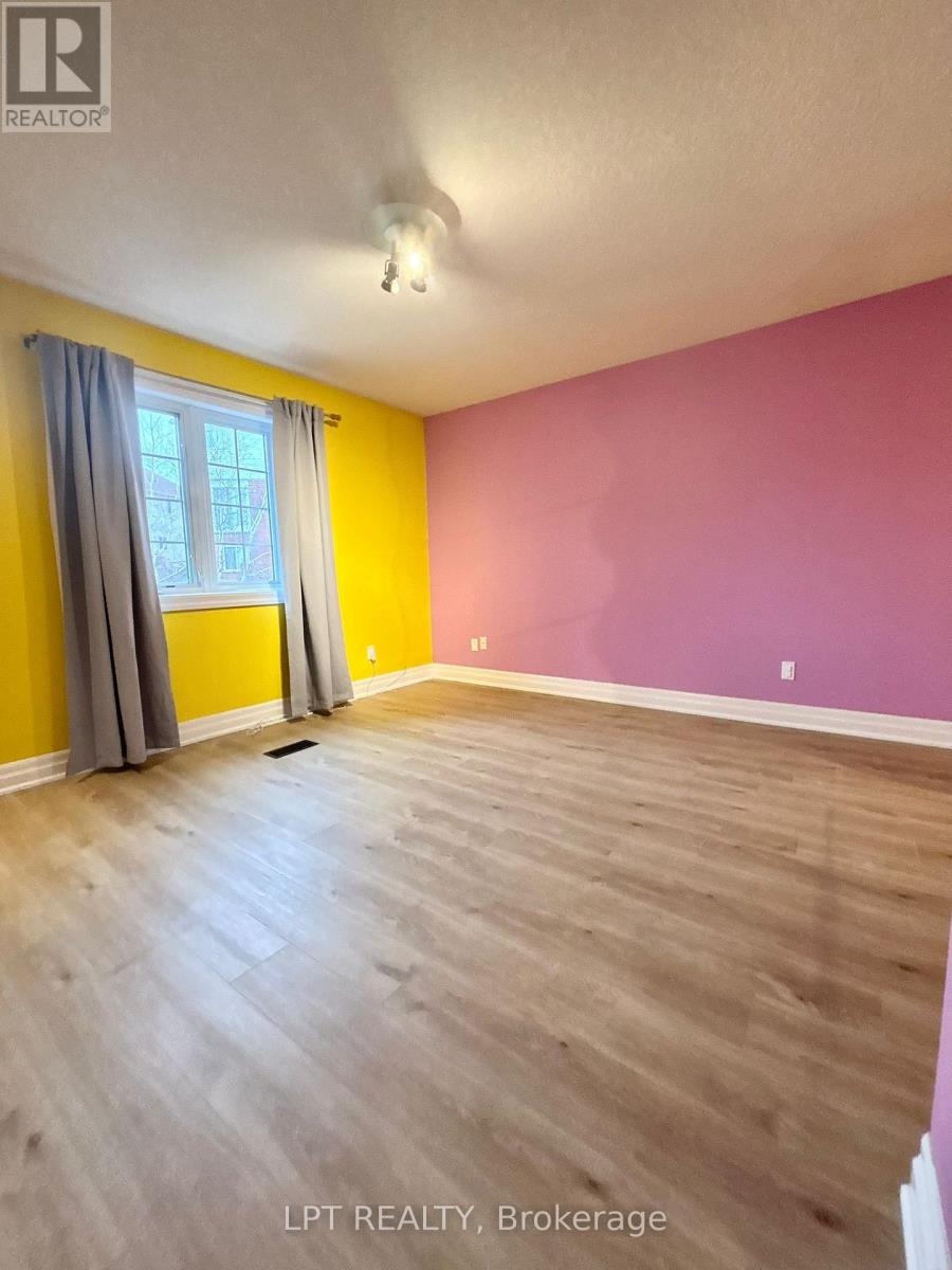 64 Yarrow Court, Kitchener, Ontario  N2E 4C4 - Photo 24 - X12898018