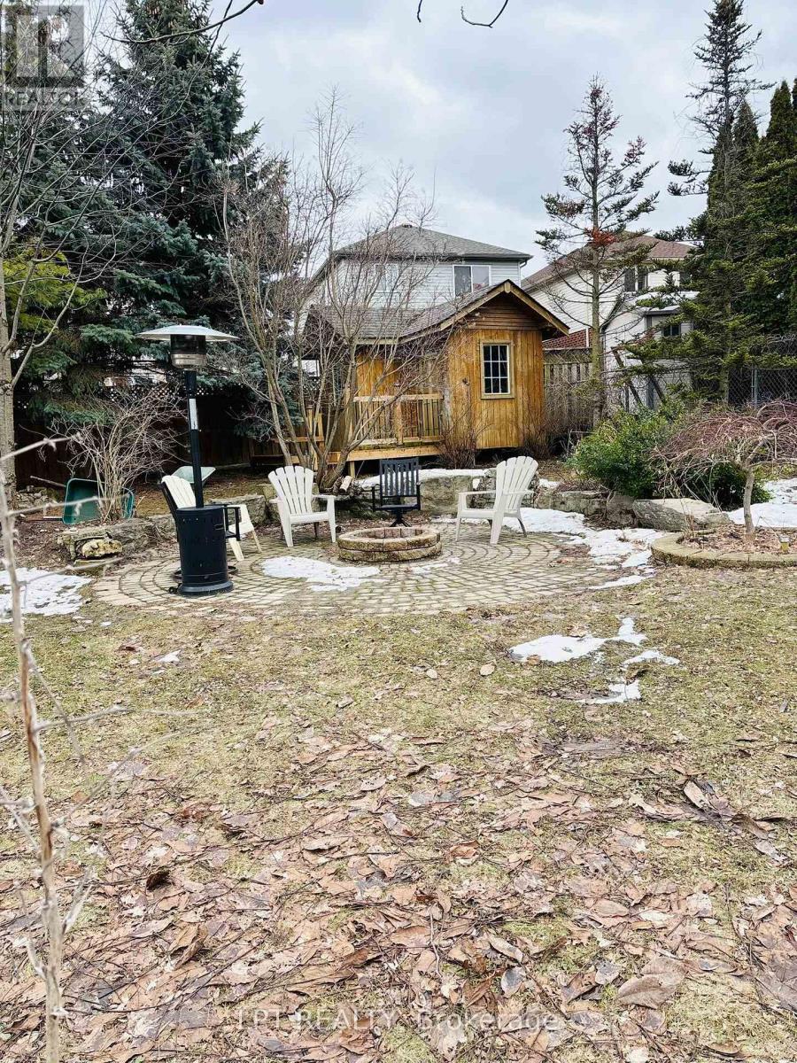 64 Yarrow Court, Kitchener, Ontario  N2E 4C4 - Photo 39 - X12898018