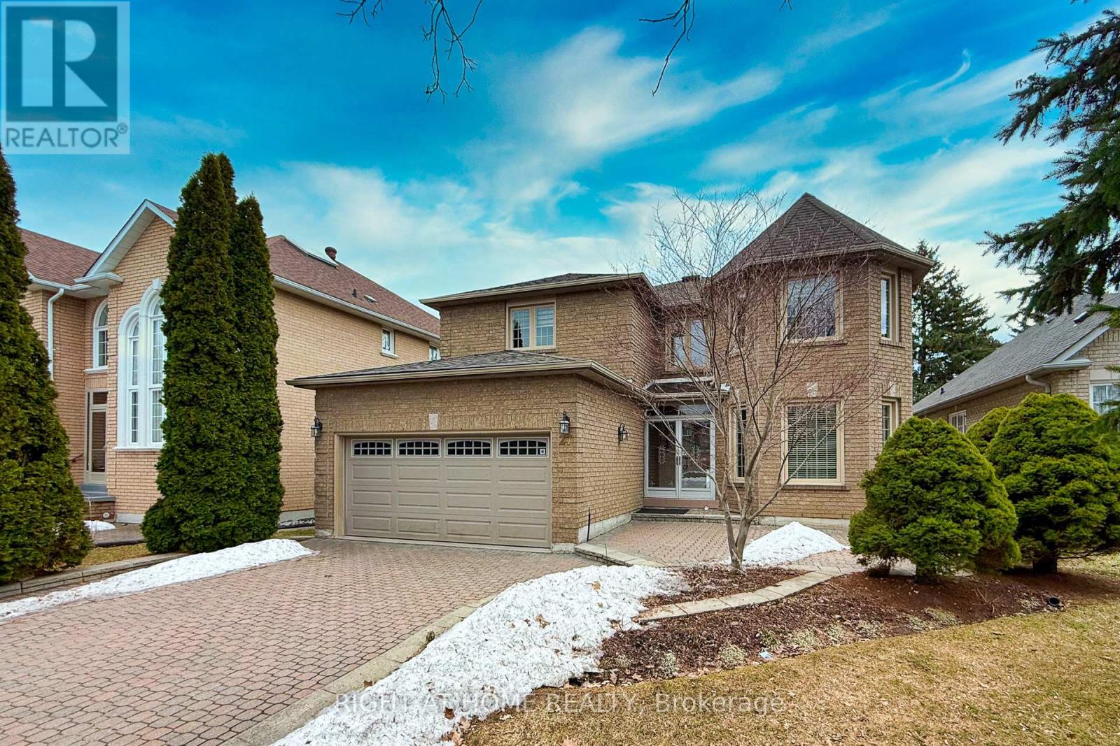 27 Addison Street, Richmond Hill (North Richvale), Ontario  L4C 9N1 - Photo 4 - N12896492