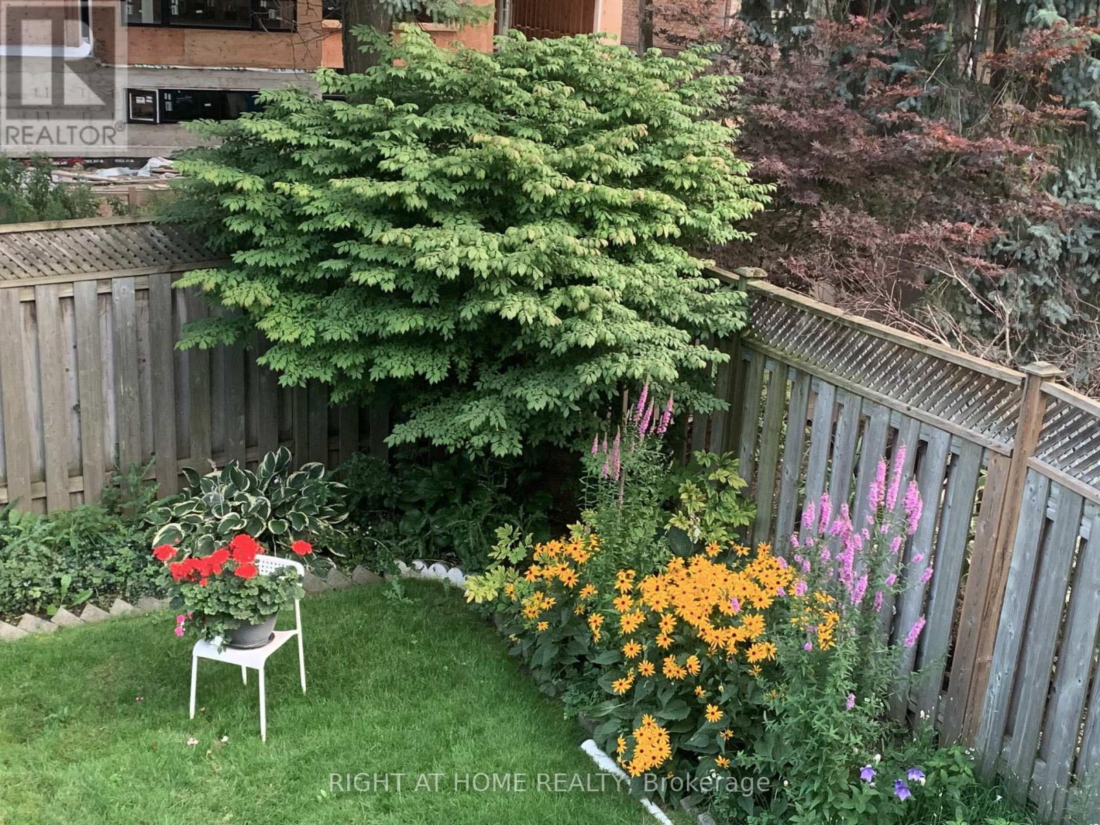 27 Addison Street, Richmond Hill (North Richvale), Ontario  L4C 9N1 - Photo 48 - N12896492