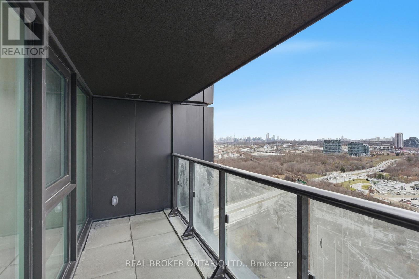 2105 - 1 Quarrington Lane, Toronto, Ontario  M3C 0S4 - Photo 24 - C12898038