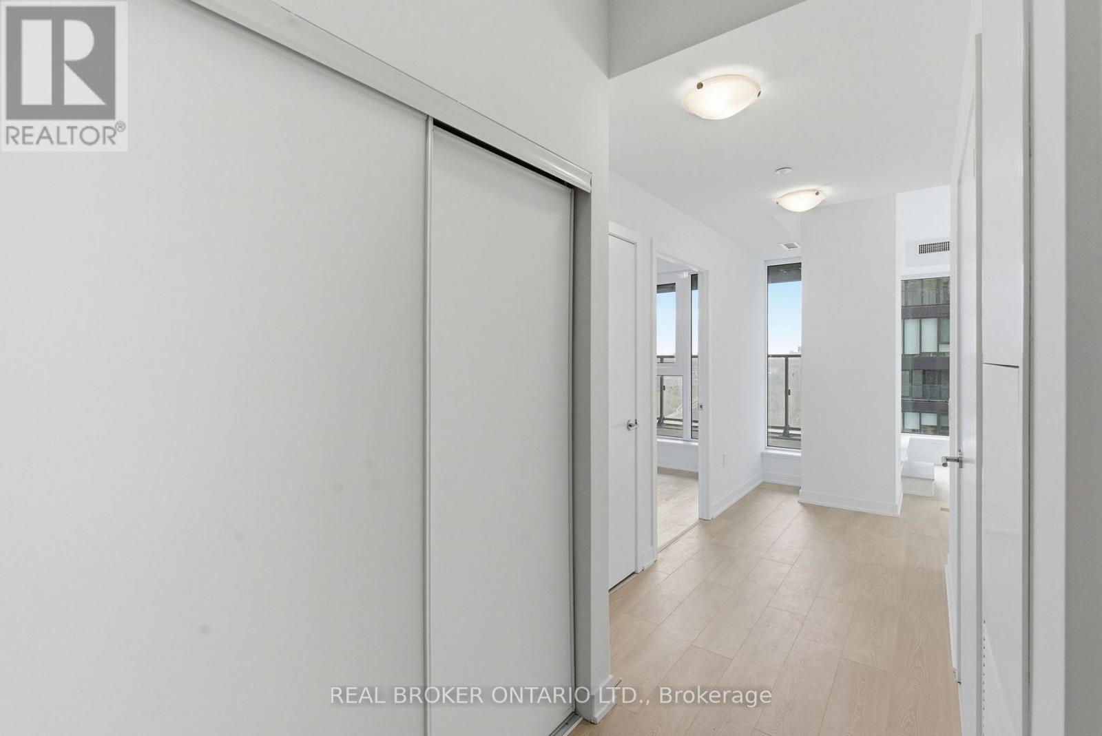 2105 - 1 Quarrington Lane, Toronto, Ontario  M3C 0S4 - Photo 5 - C12898038