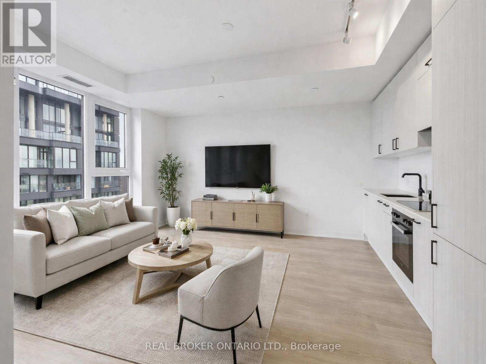 2105 - 1 Quarrington Lane, Toronto, Ontario  M3C 0S4 - Photo 9 - C12898038