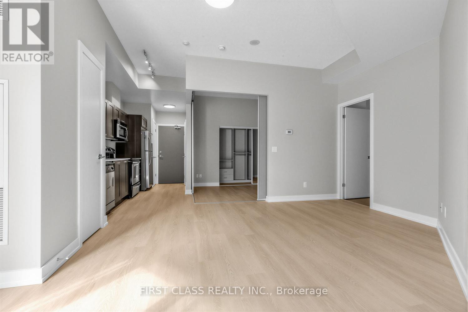 216 - 169 Fort York Boulevard, Toronto, Ontario  M5V 0C8 - Photo 3 - C12898070