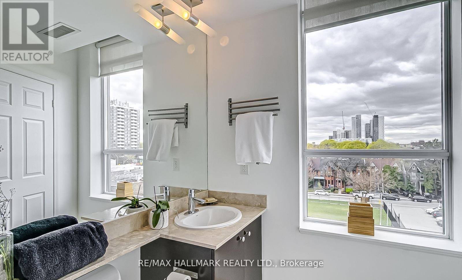 506 - 736 Spadina Avenue, Toronto, Ontario  M5S 2J6 - Photo 11 - C12898072