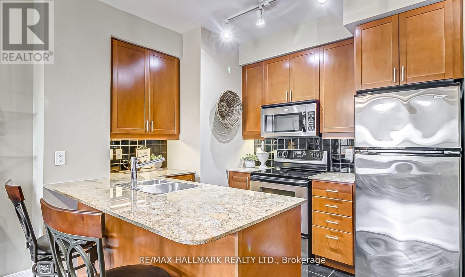 506 - 736 Spadina Avenue, Toronto, Ontario  M5S 2J6 - Photo 8 - C12898072