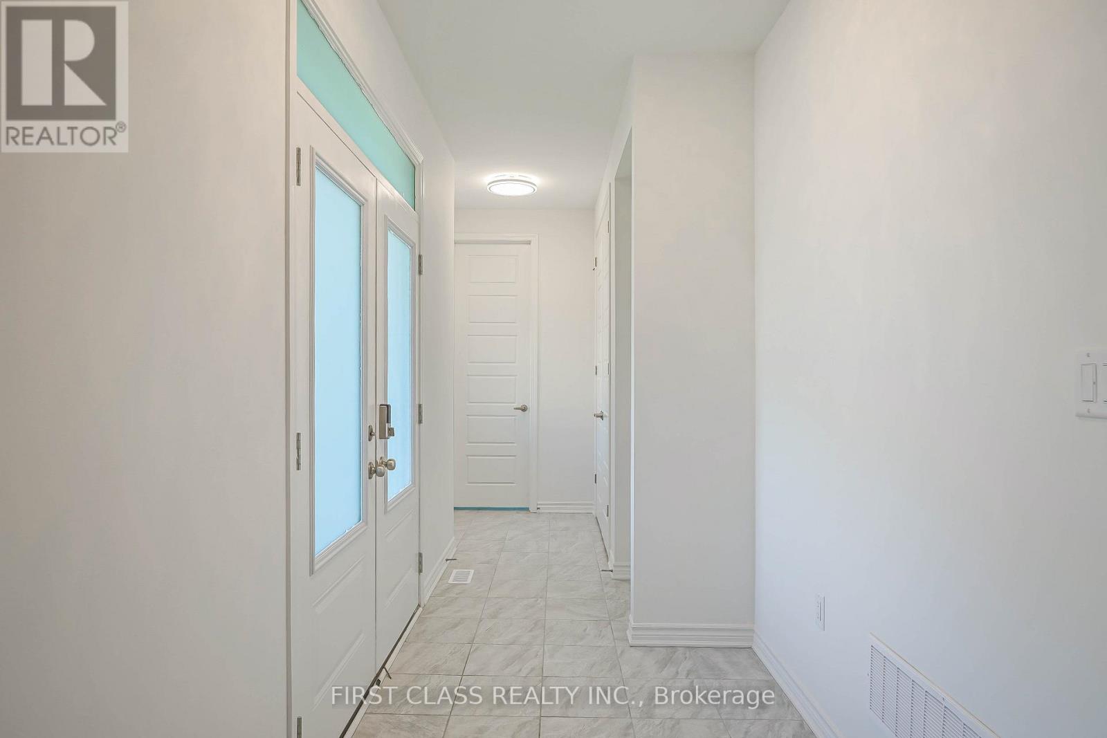 1913 Narcissus Gardens, Pickering, Ontario  L1Y 0B5 - Photo 6 - E12898058