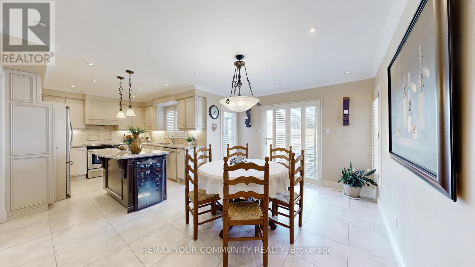 10 Hollyburn Court, Vaughan, Ontario  L4L 6G2 - Photo 10 - N12898032