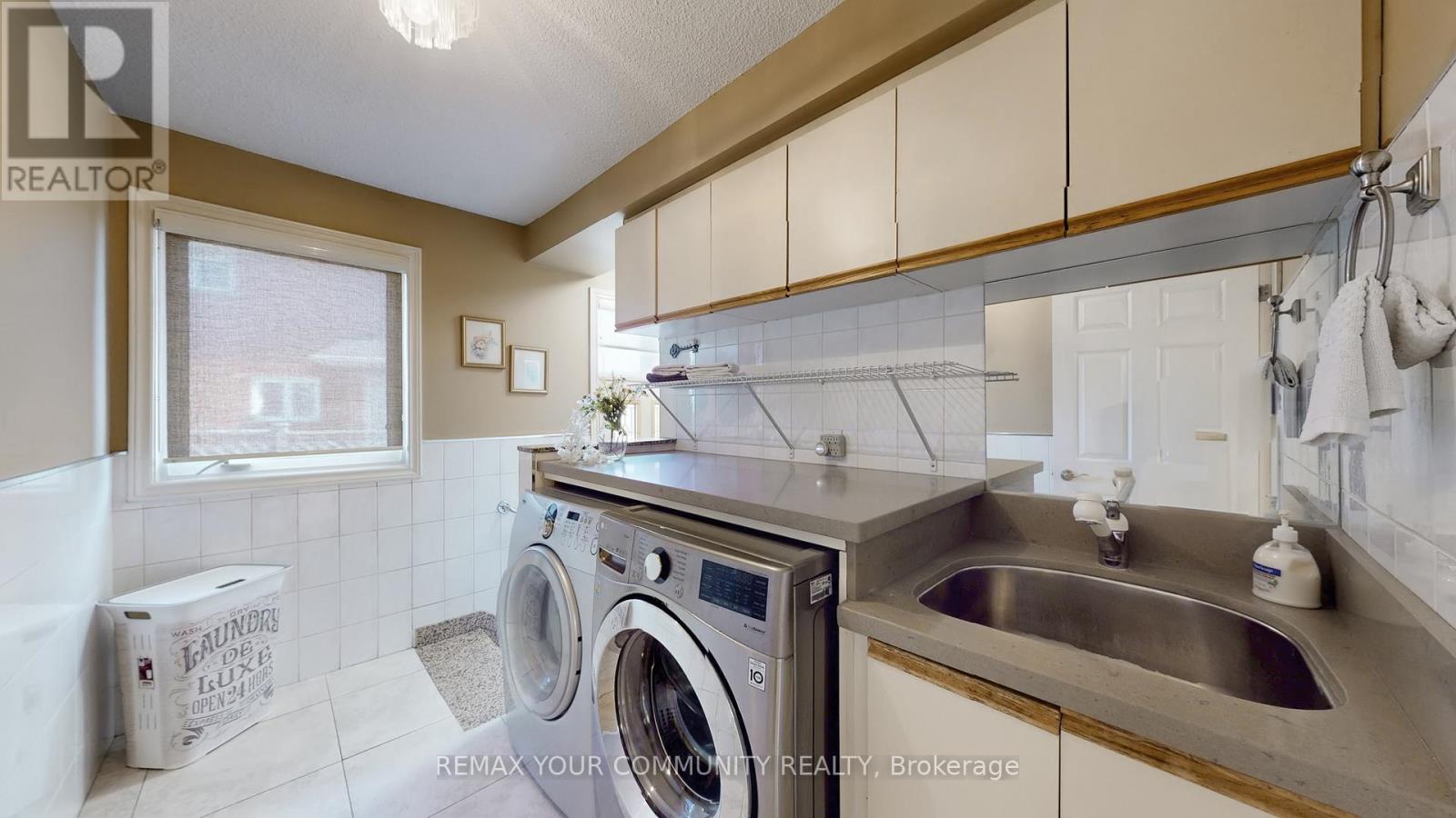 10 Hollyburn Court, Vaughan, Ontario  L4L 6G2 - Photo 14 - N12898032