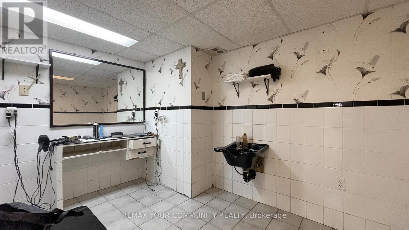 10 Hollyburn Court, Vaughan, Ontario  L4L 6G2 - Photo 31 - N12898032