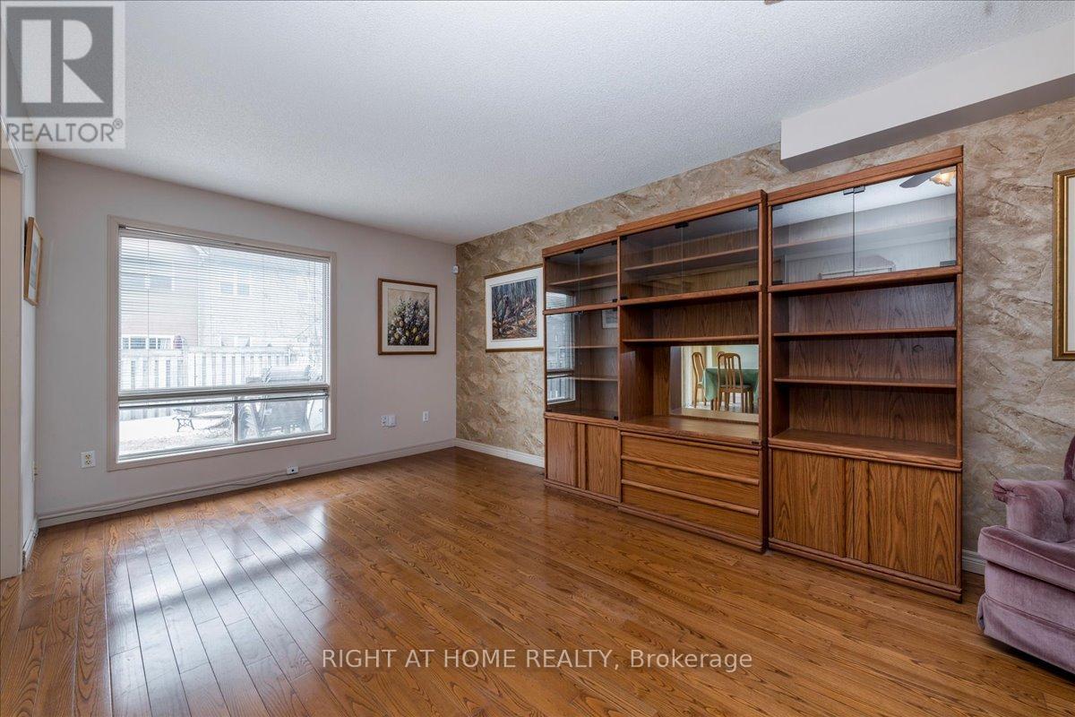 142 Leslie Avenue, Barrie, Ontario  L4N 9P4 - Photo 4 - S12898048