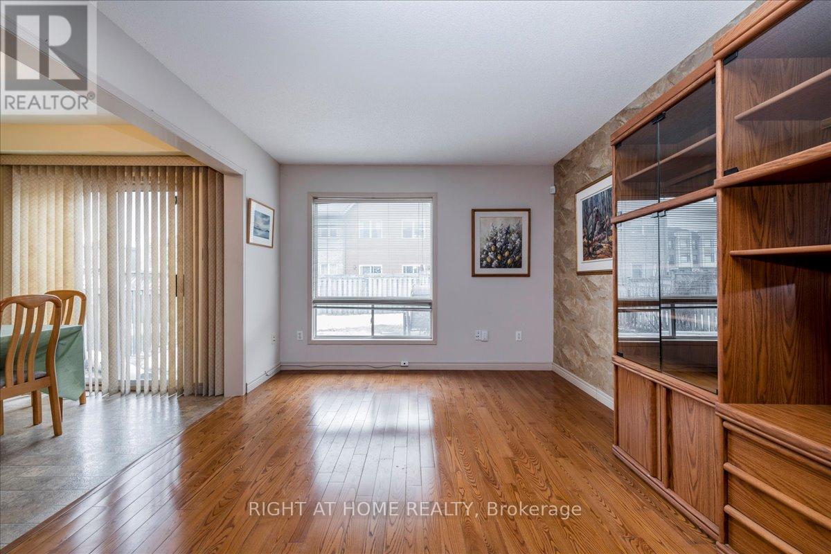 142 Leslie Avenue, Barrie, Ontario  L4N 9P4 - Photo 5 - S12898048