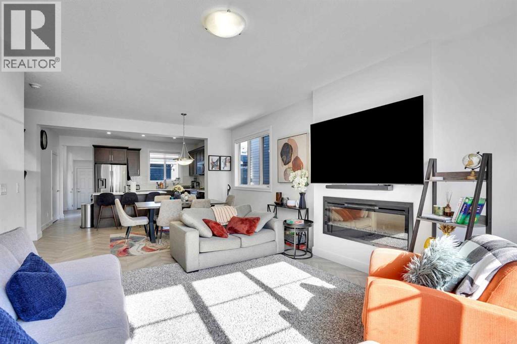 123 Carringham Road NW, Calgary, Alberta  T3P 1V3 - Photo 5 - A2291820