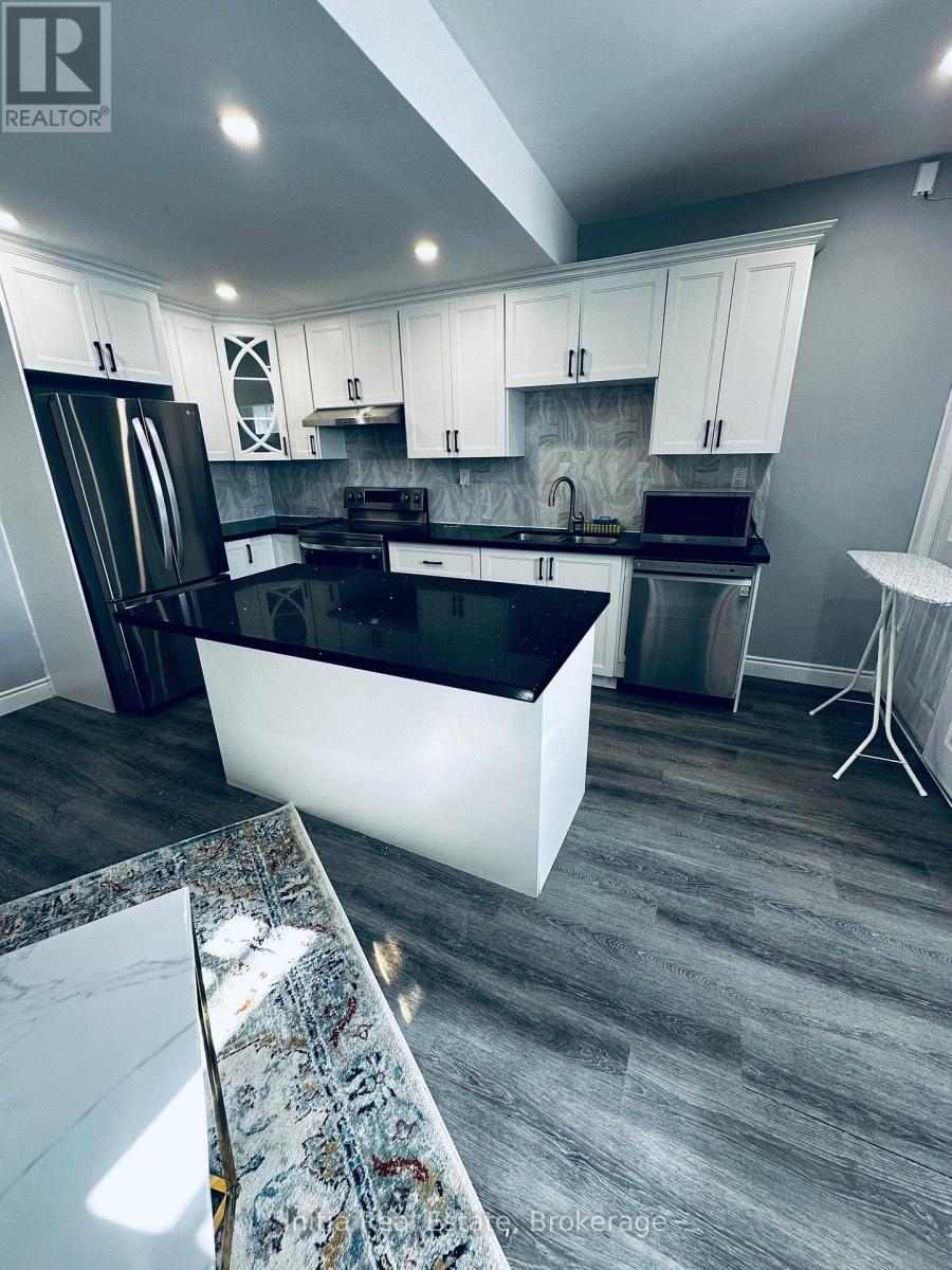 3212 Preserve Drive, Oakville, Ontario  L6M 0W6 - Photo 11 - W12898054