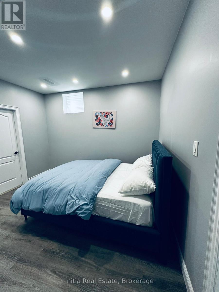 3212 Preserve Drive, Oakville, Ontario  L6M 0W6 - Photo 6 - W12898054