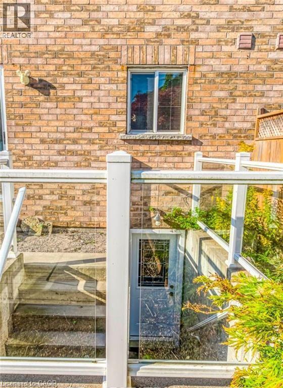 2031 Westree Drive, Oakville, Ontario  L6M 3W3 - Photo 2 - 40813392