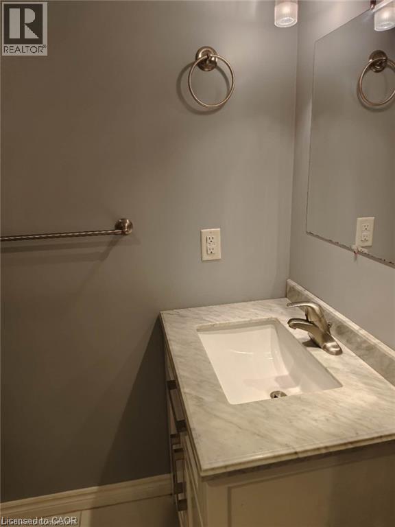 2031 Westree Drive, Oakville, Ontario  L6M 3W3 - Photo 8 - 40813392