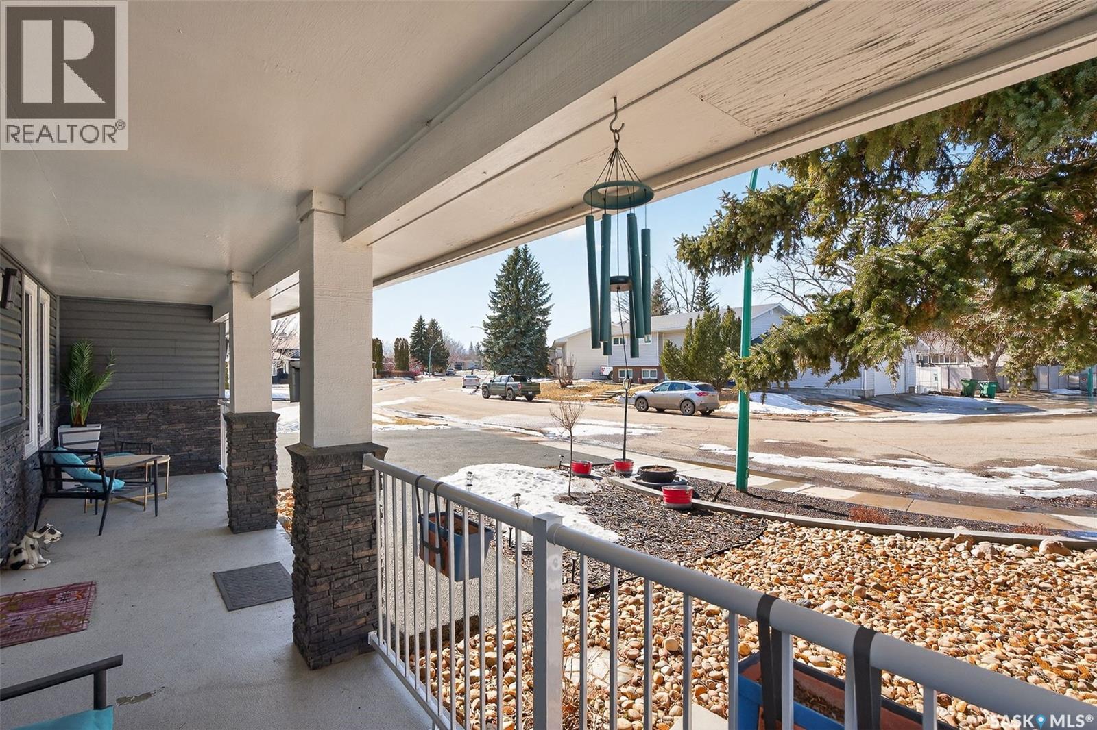 1345 Prince Crescent, Moose Jaw, Saskatchewan  S6H 6E6 - Photo 2 - SK030763