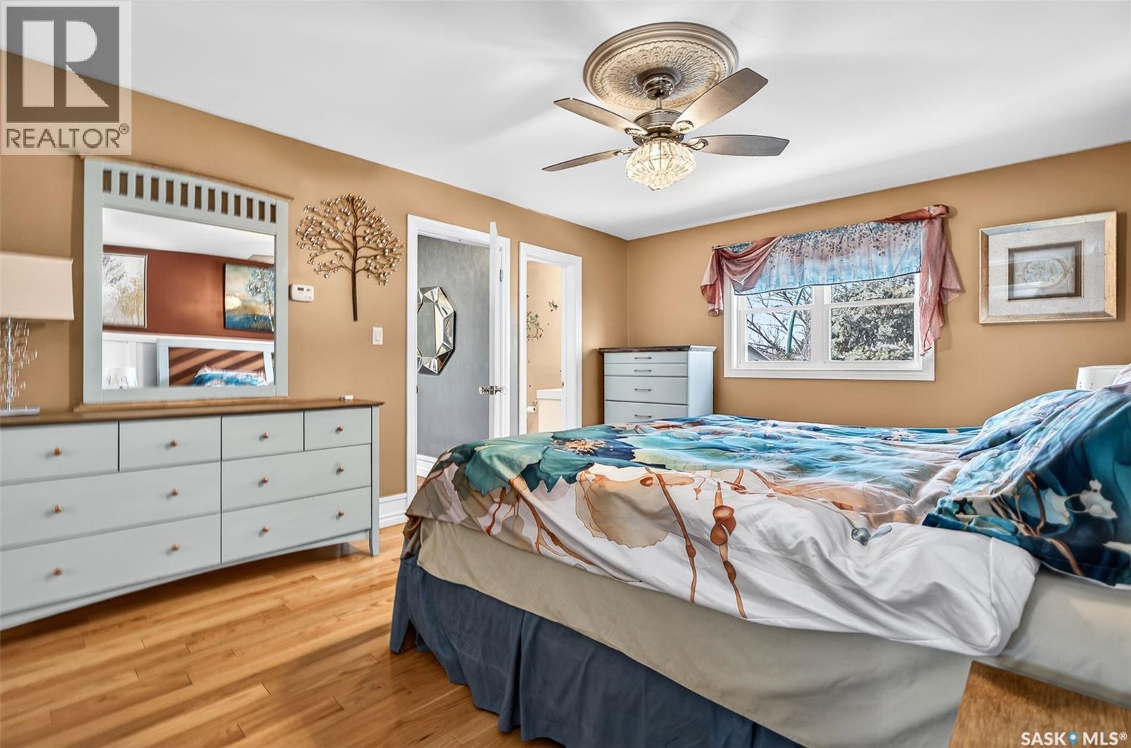 1345 Prince Crescent, Moose Jaw, Saskatchewan  S6H 6E6 - Photo 25 - SK030763