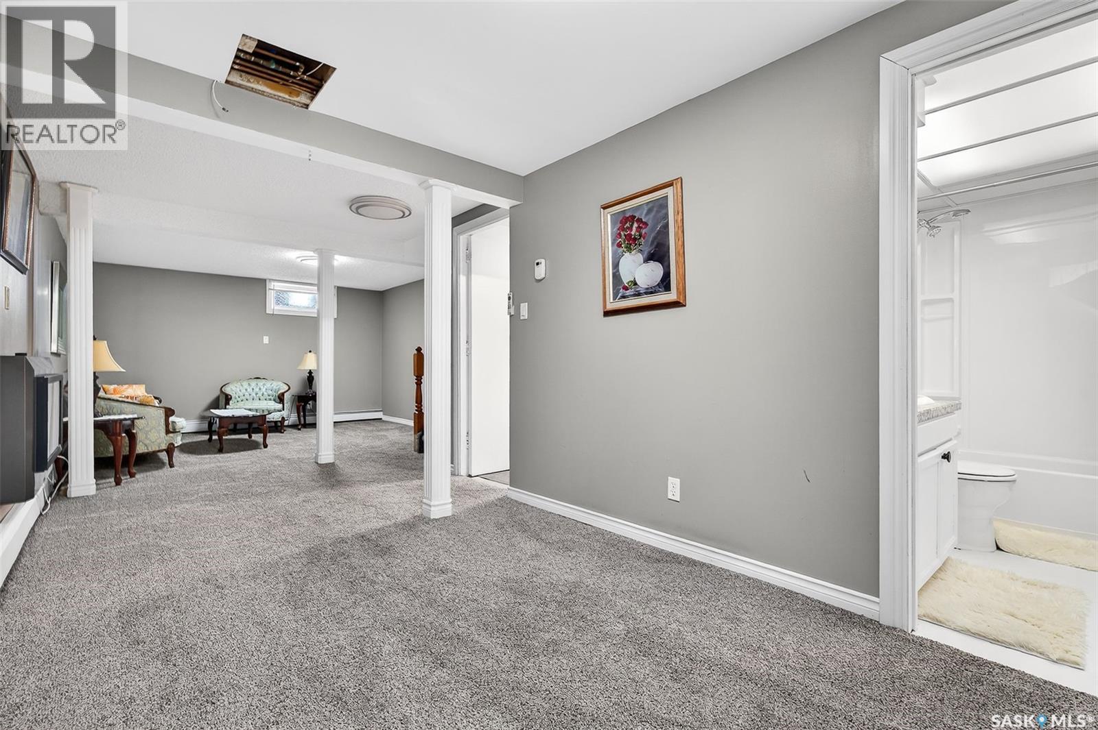 1345 Prince Crescent, Moose Jaw, Saskatchewan  S6H 6E6 - Photo 31 - SK030763