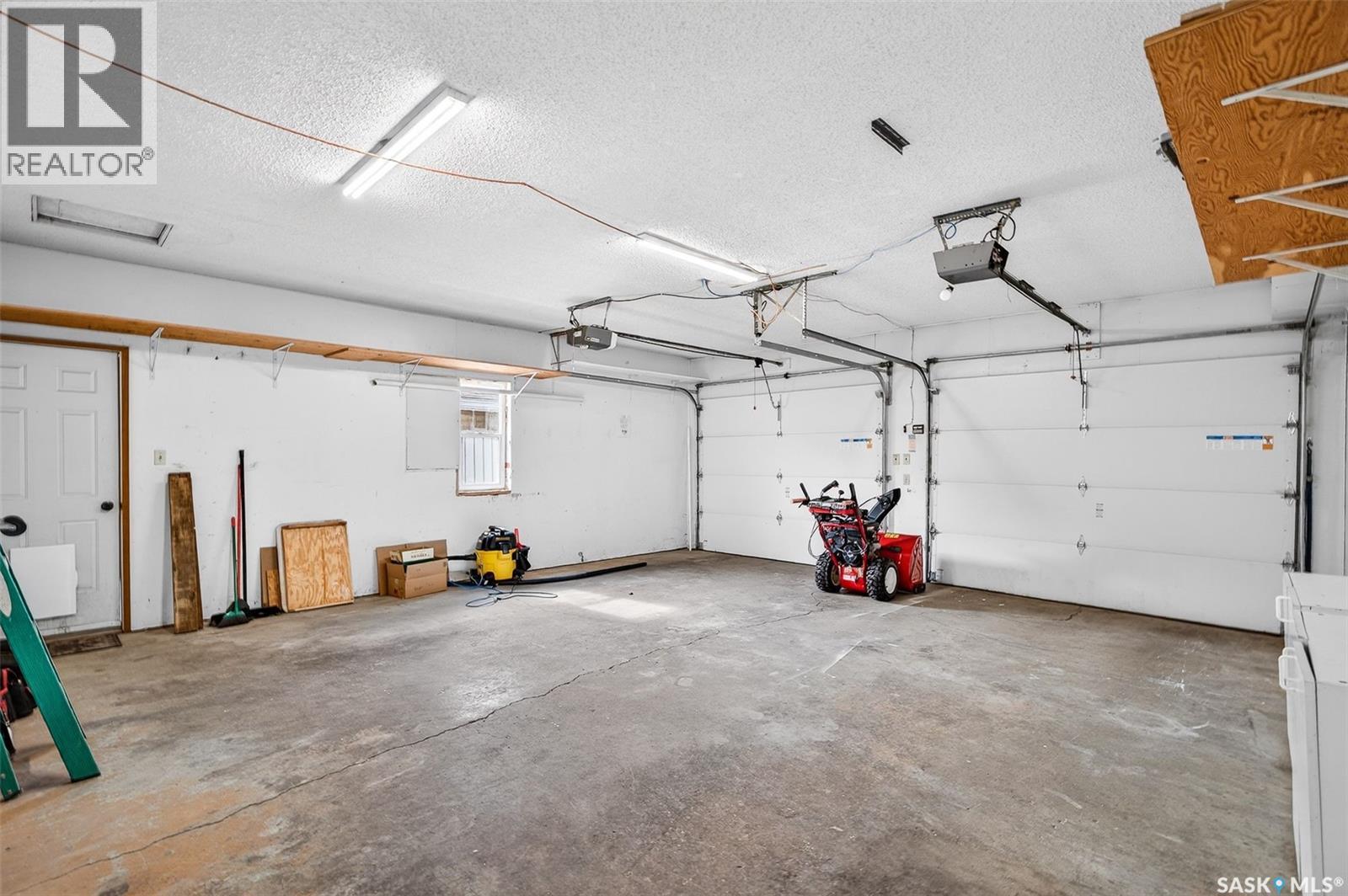 1345 Prince Crescent, Moose Jaw, Saskatchewan  S6H 6E6 - Photo 37 - SK030763