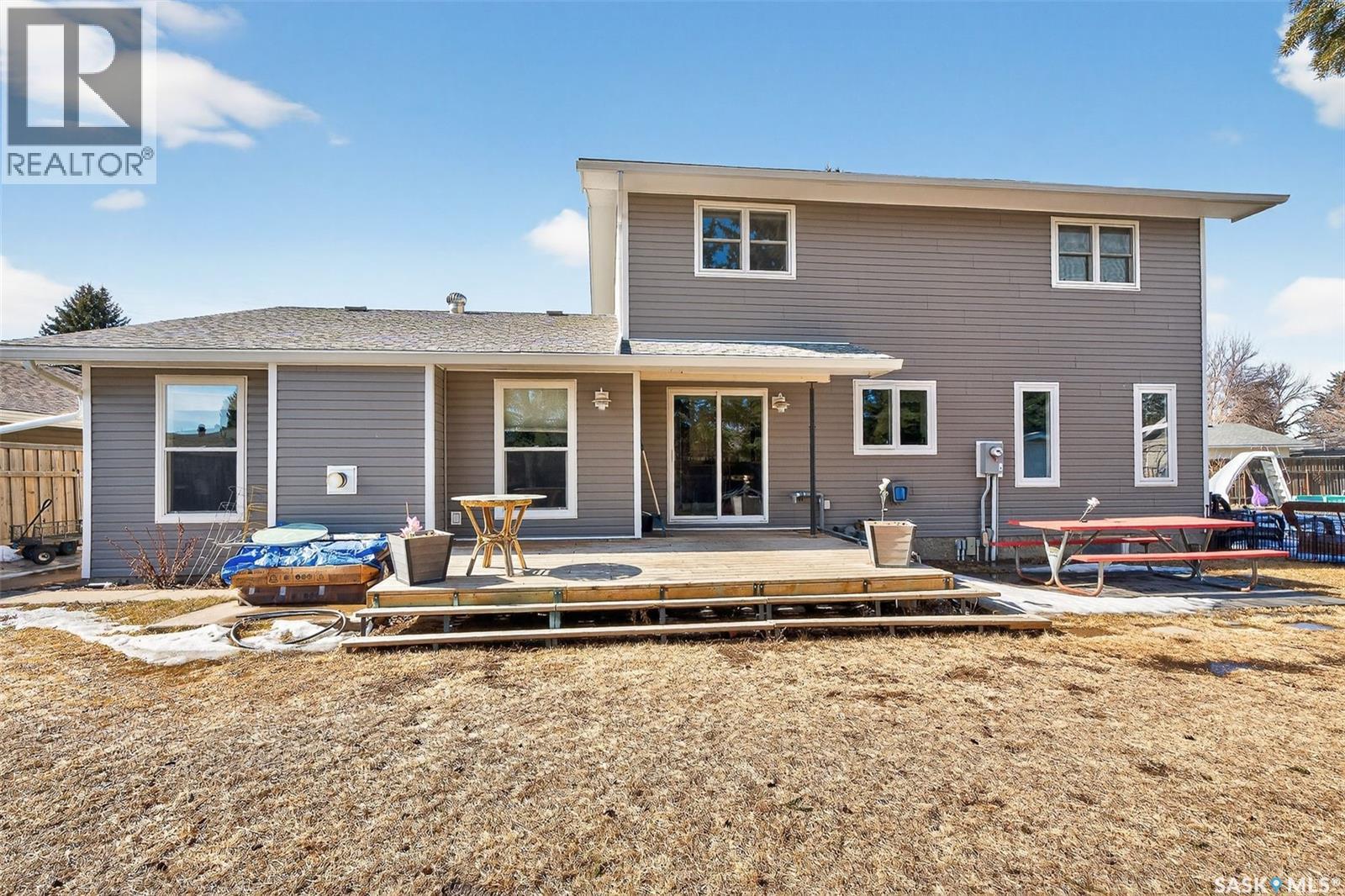 1345 Prince Crescent, Moose Jaw, Saskatchewan  S6H 6E6 - Photo 38 - SK030763