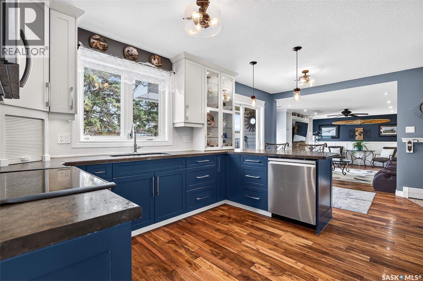 1345 Prince Crescent, Moose Jaw, Saskatchewan  S6H 6E6 - Photo 7 - SK030763