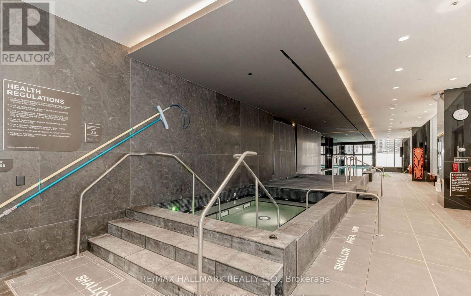 4206 - 11 Yorkville Avenue W, Toronto (Annex), Ontario  M4W 0B7 - Photo 26 - C12897522