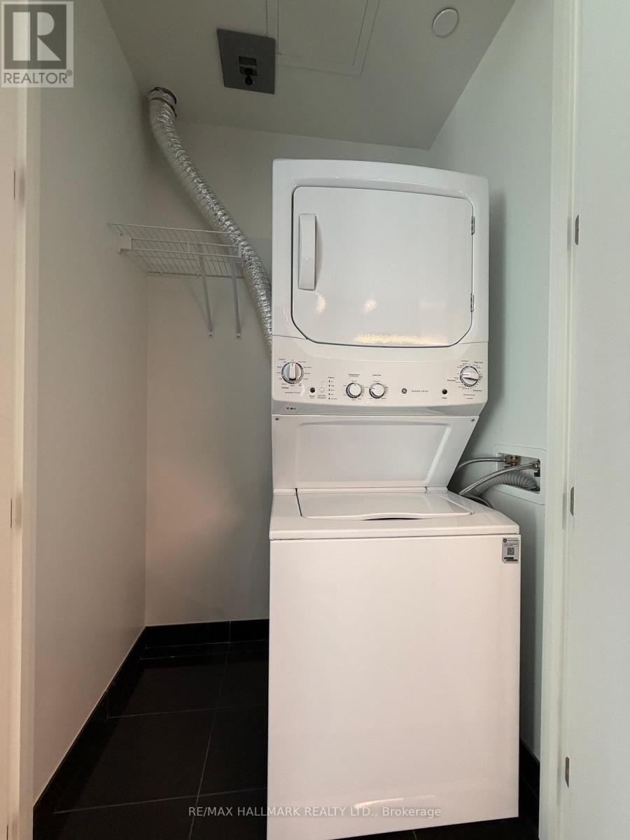 4206 - 11 Yorkville Avenue W, Toronto (Annex), Ontario  M4W 0B7 - Photo 13 - C12897522