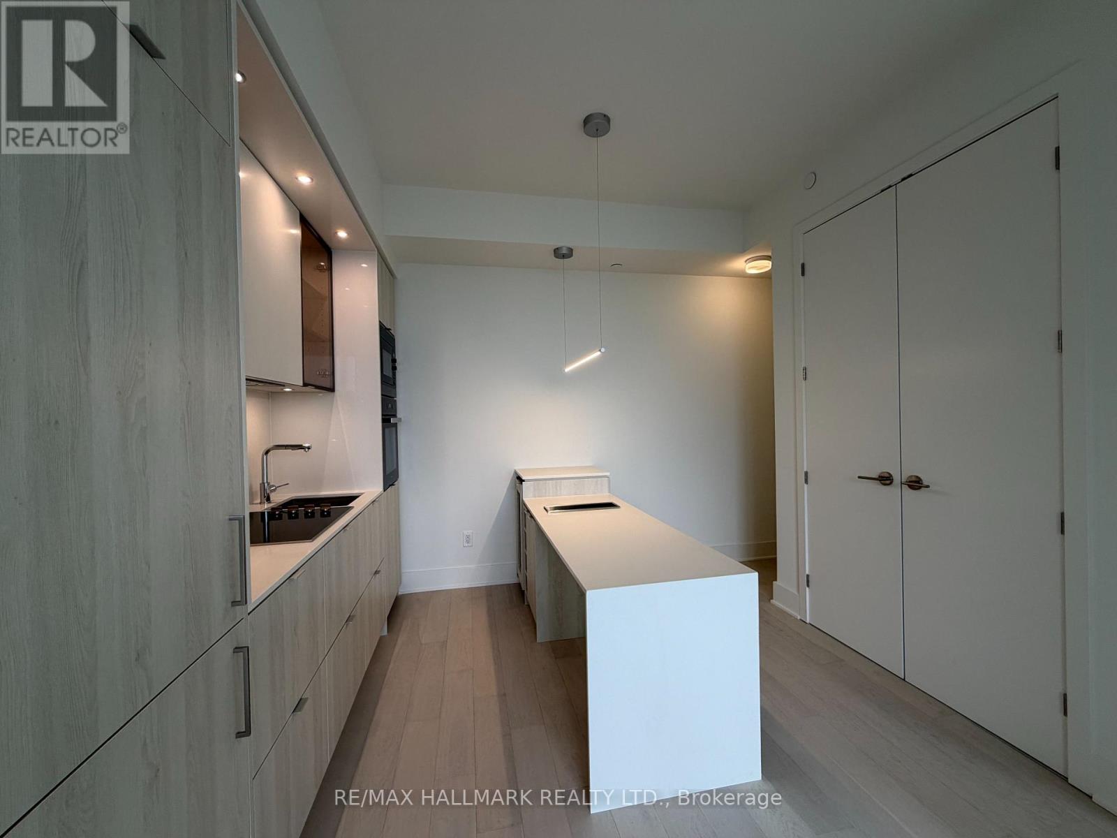 5705 - 11 Yorkville Avenue W, Toronto (Annex), Ontario  M4W 0B7 - Photo 12 - C12897540