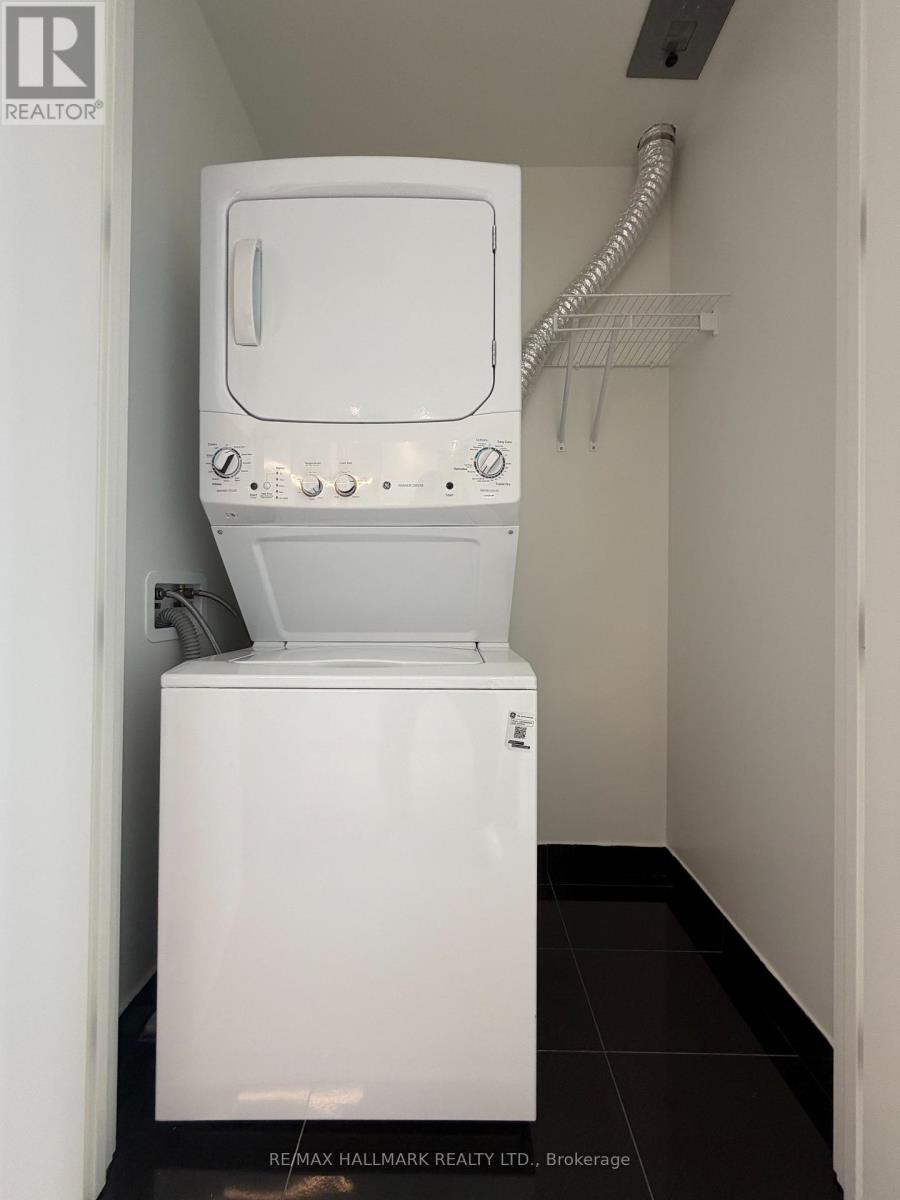 5705 - 11 Yorkville Avenue W, Toronto (Annex), Ontario  M4W 0B7 - Photo 23 - C12897540