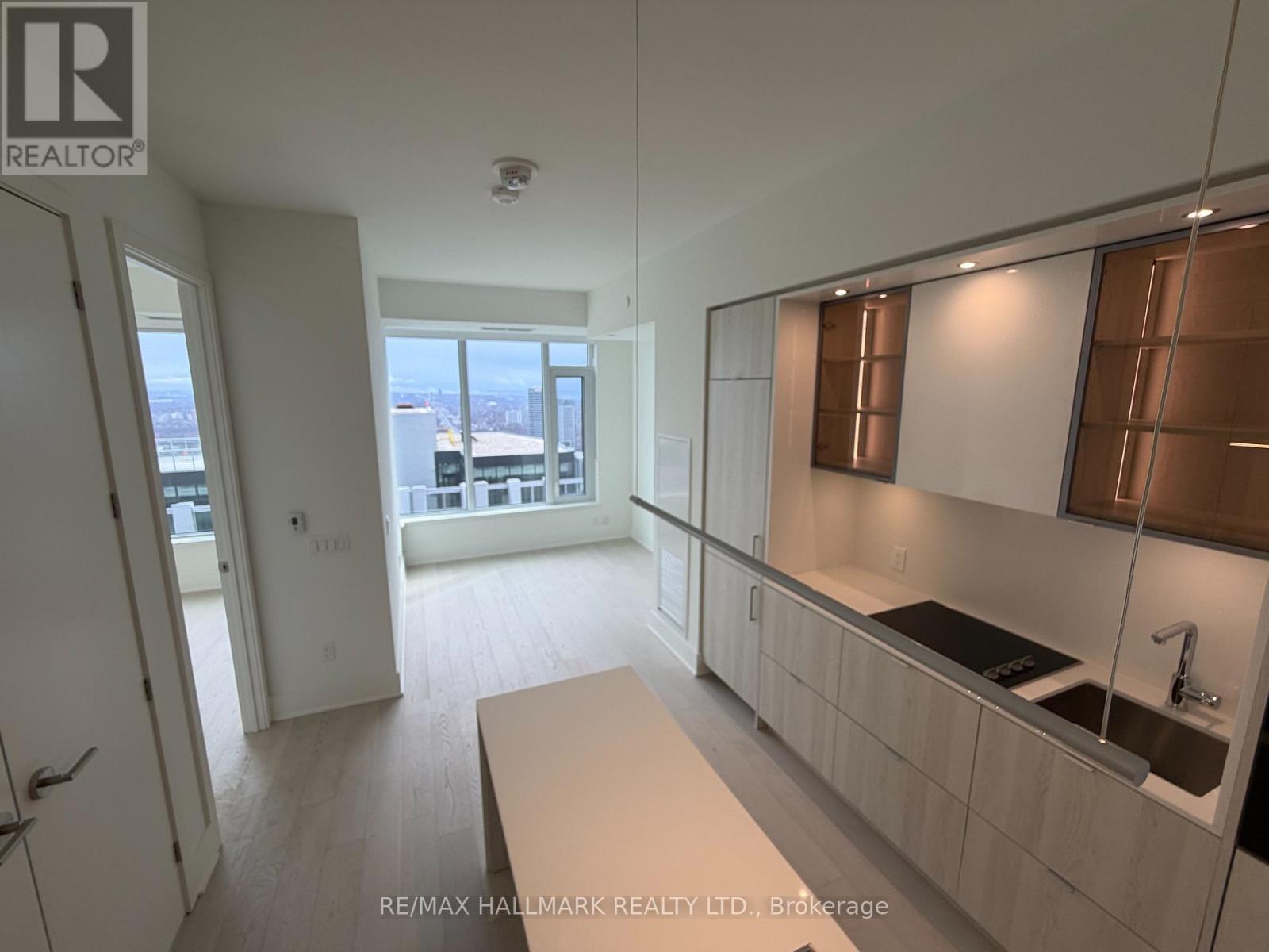 5705 - 11 Yorkville Avenue W, Toronto (Annex), Ontario  M4W 0B7 - Photo 6 - C12897540