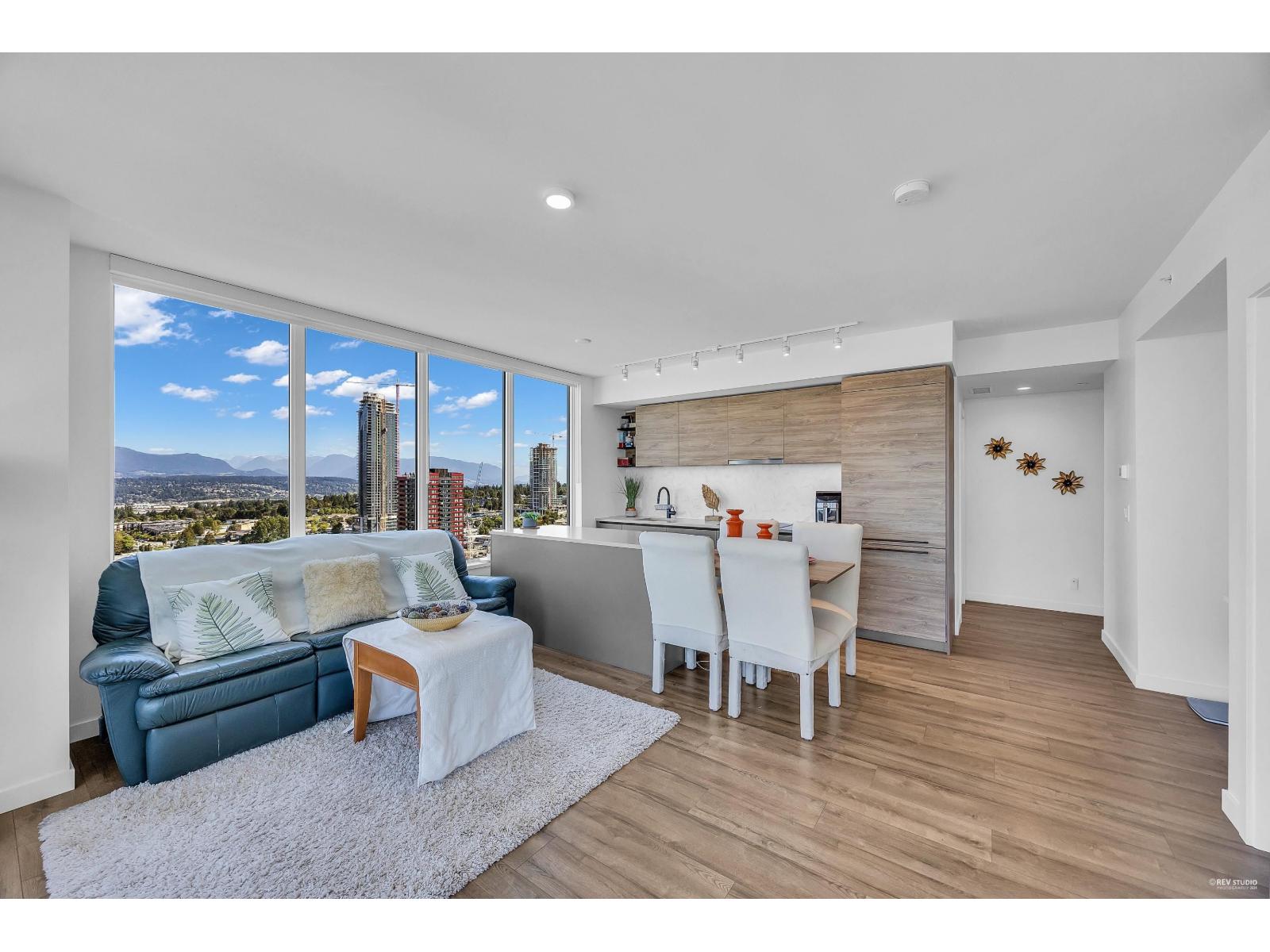 2202 13428 105 Avenue, Surrey, British Columbia  V3T 0S6 - Photo 4 - R3101329