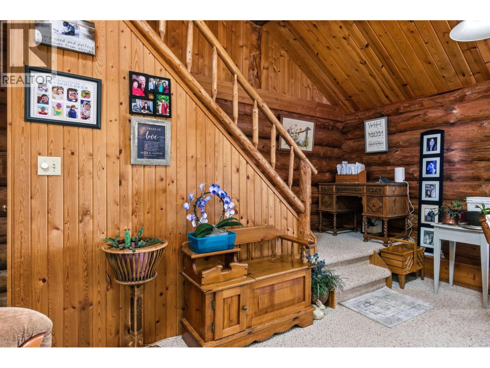 2815 Pioneer Crescent, 150 Mile House, British Columbia  V0K 2G0 - Photo 15 - R3101125