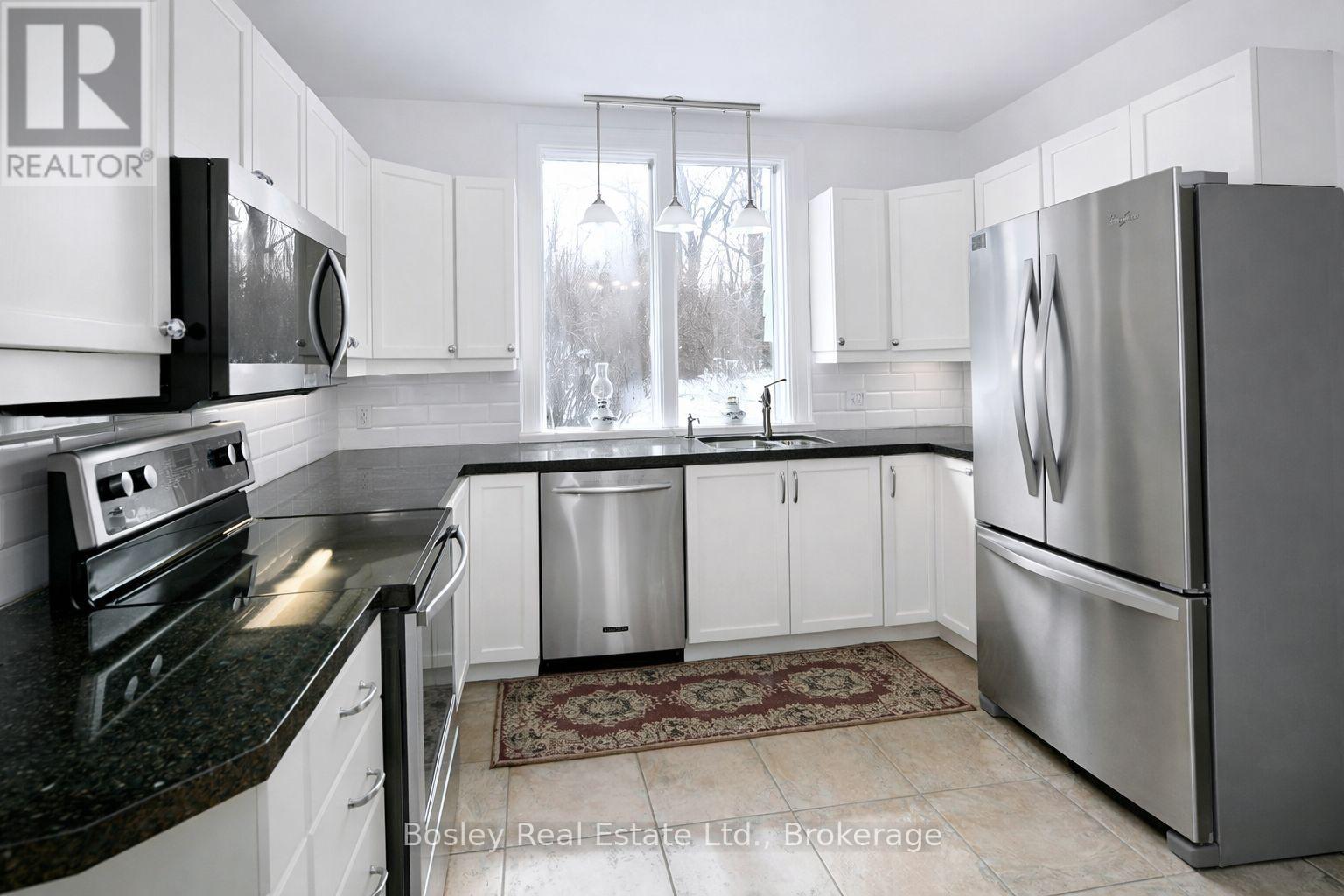 103 Brook Street, Blue Mountains, Ontario  N0H 1J0 - Photo 10 - X12898084