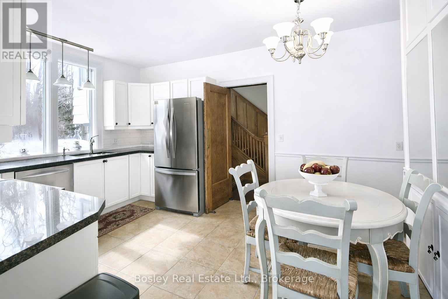 103 Brook Street, Blue Mountains, Ontario  N0H 1J0 - Photo 7 - X12898084