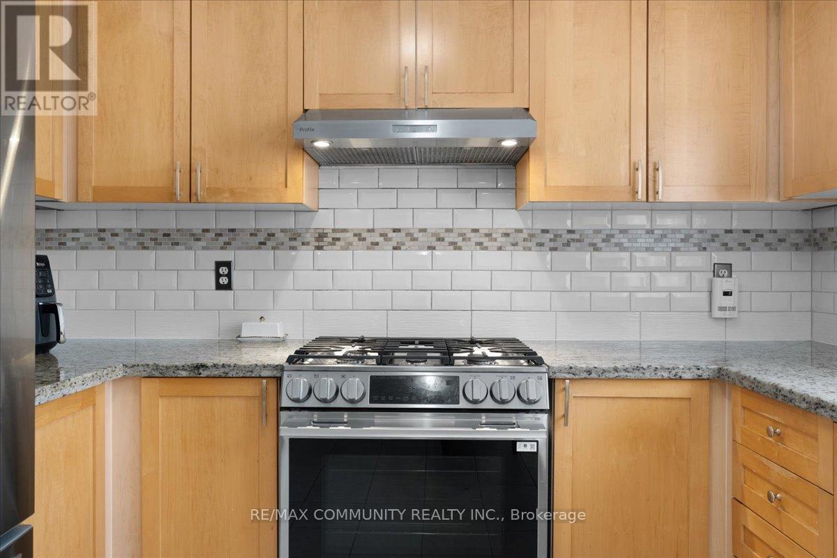 88 Mainland Crescent, Vaughan, Ontario  L6A 3G4 - Photo 10 - N12898080