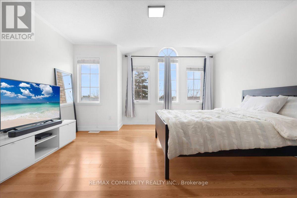 88 Mainland Crescent, Vaughan, Ontario  L6A 3G4 - Photo 16 - N12898080