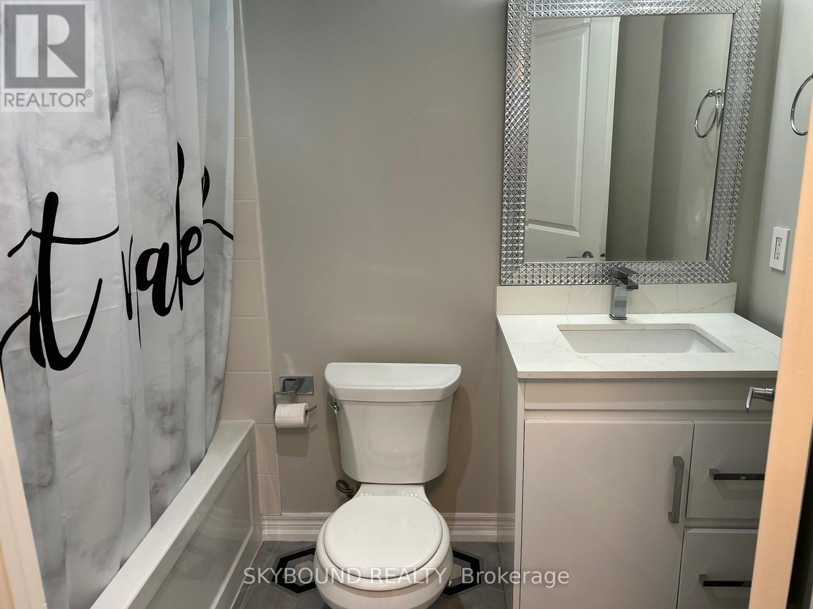 2004 - 215 Sherway Gardens Road, Toronto, Ontario  M9C 0A4 - Photo 4 - W12898078