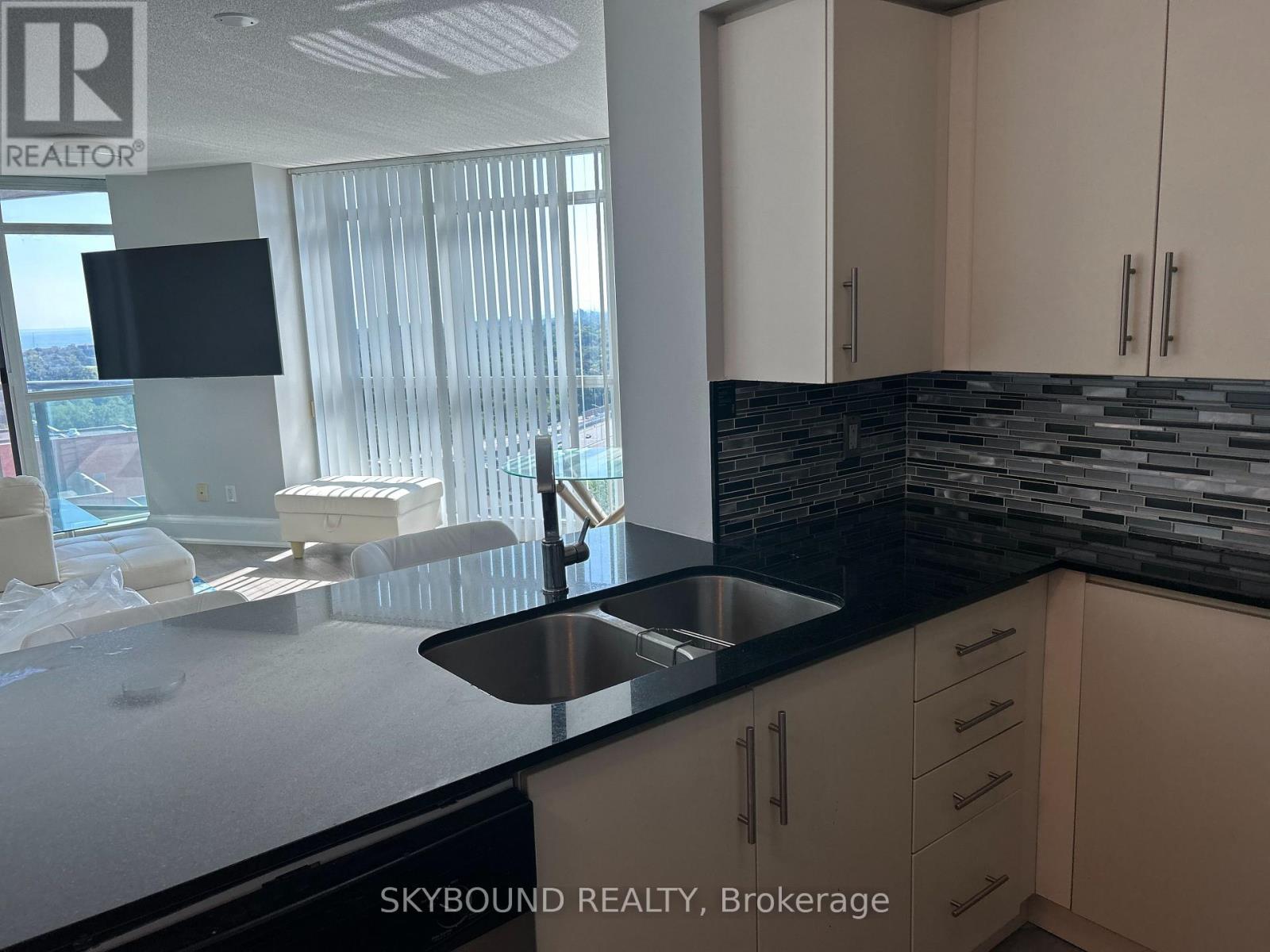 2004 - 215 Sherway Gardens Road, Toronto, Ontario  M9C 0A4 - Photo 8 - W12898078