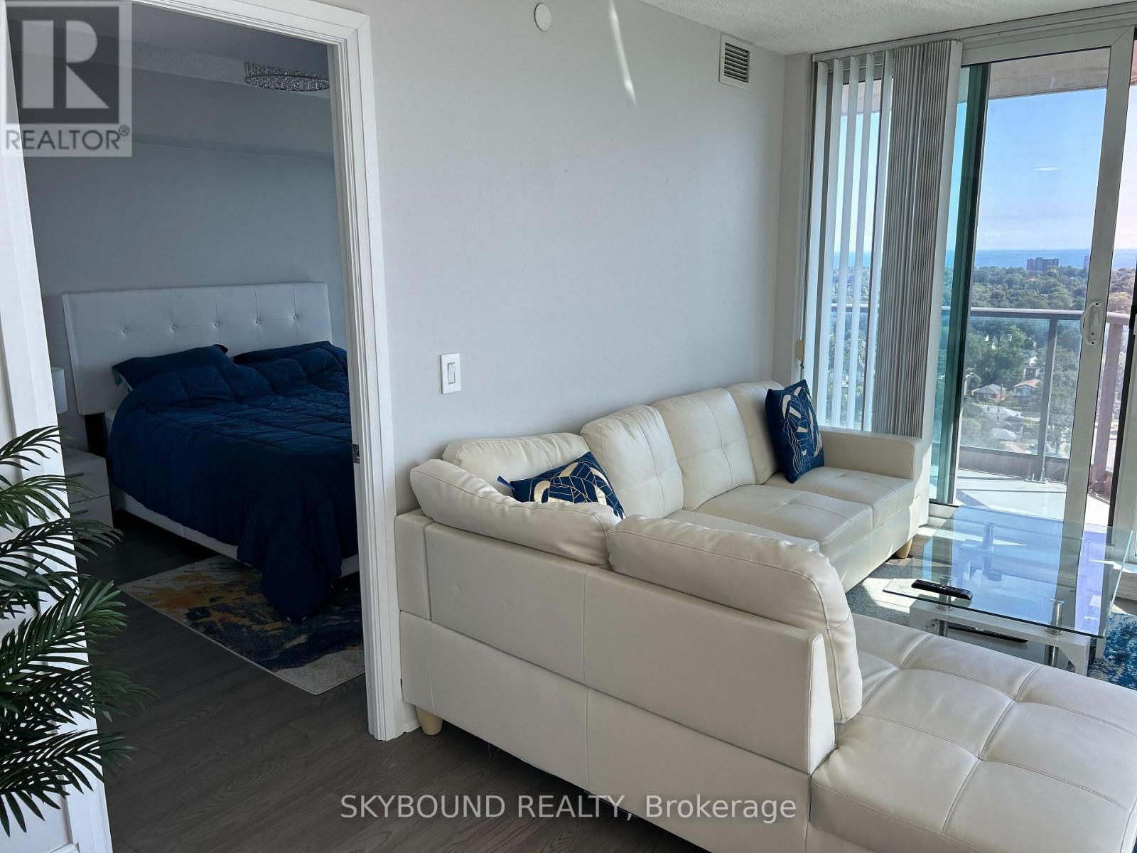 2004 - 215 Sherway Gardens Road, Toronto, Ontario  M9C 0A4 - Photo 9 - W12898078