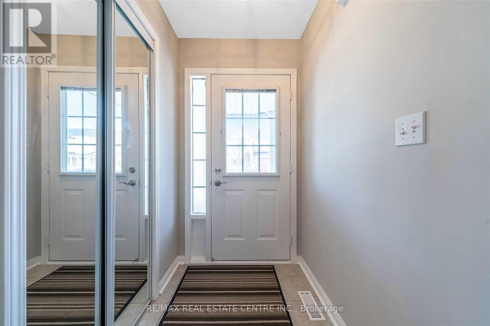 1024 Barclay Circle, Milton, Ontario  L9T 5W5 - Photo 3 - W12898090