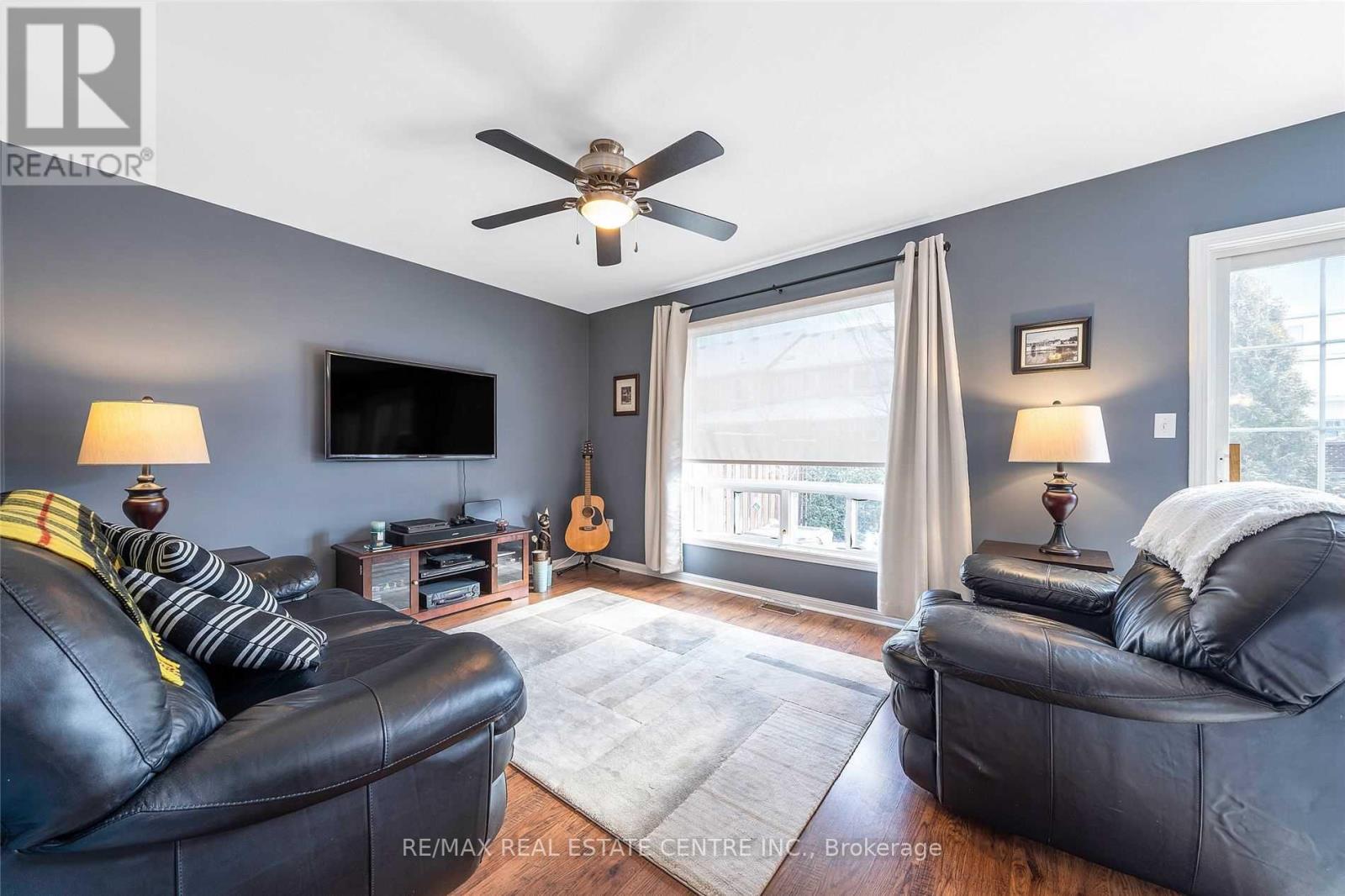 1024 Barclay Circle, Milton, Ontario  L9T 5W5 - Photo 7 - W12898090