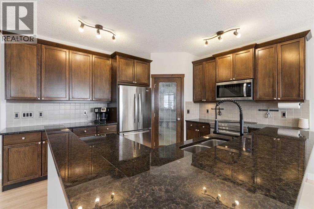 48 Heritage Green, Cochrane, Alberta  T4C 0L3 - Photo 11 - A2291764