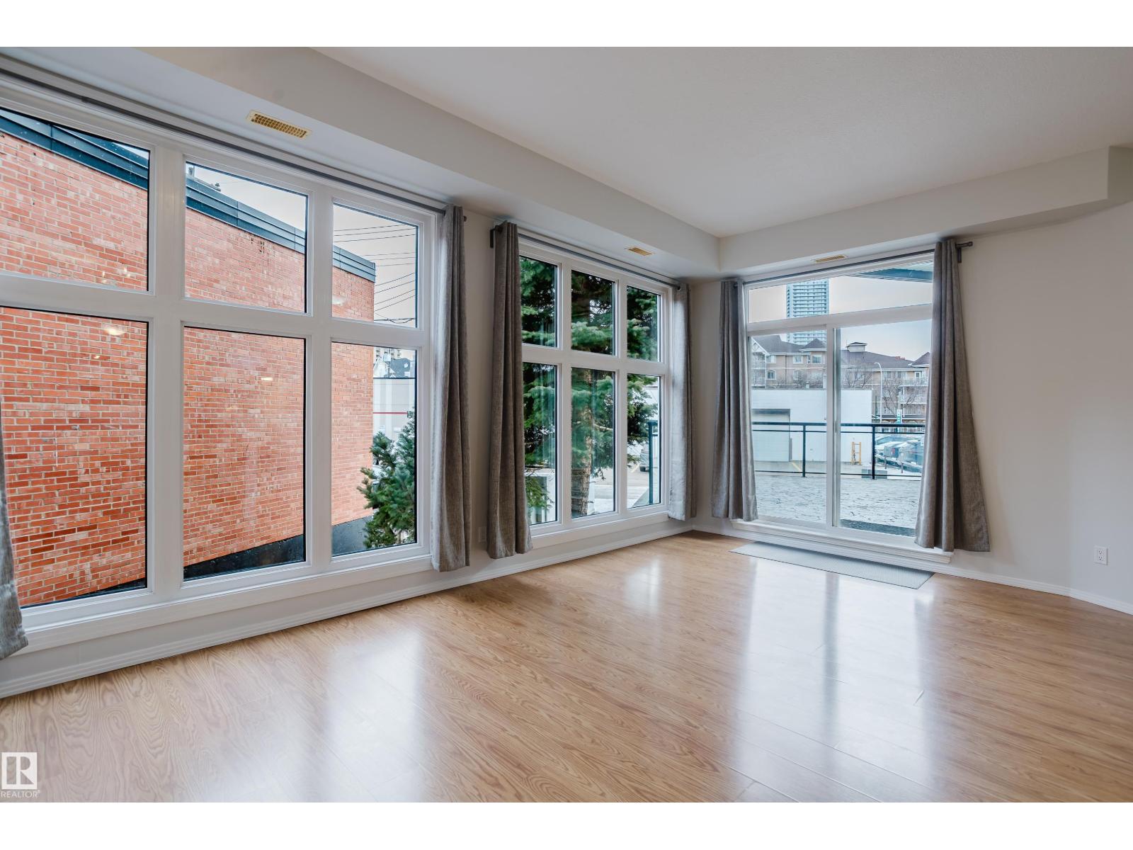 #207 10147 112 St Nw, Edmonton, Alberta  T5K 1M1 - Photo 4 - E4476974