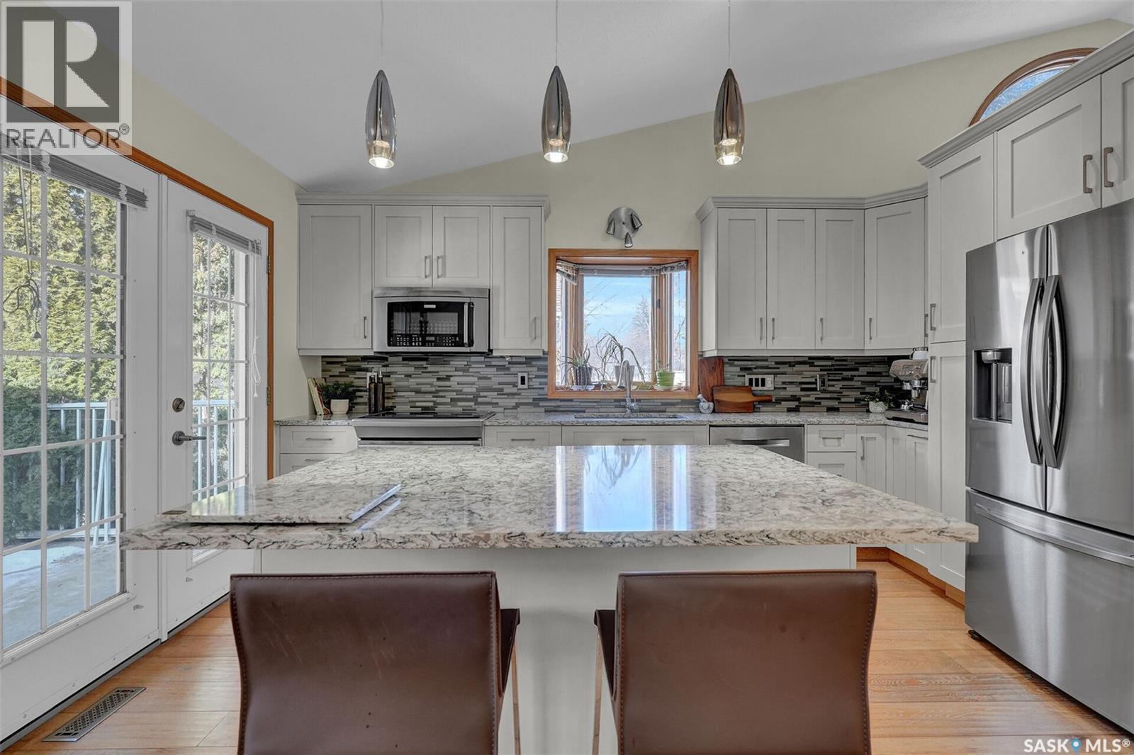 3328 Lakeshore Court, Regina, Saskatchewan  S4S 7H8 - Photo 14 - SK030723