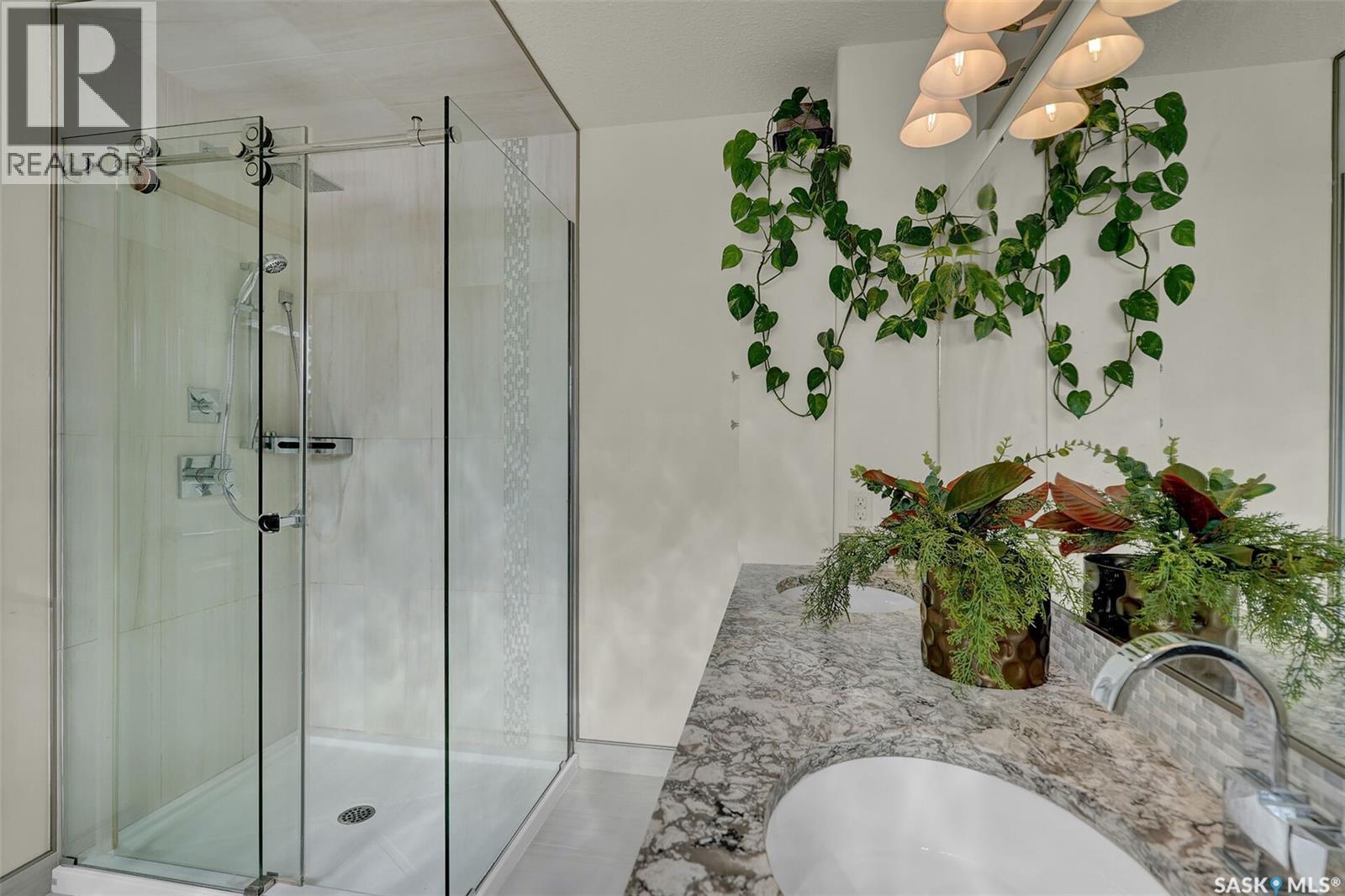 3328 Lakeshore Court, Regina, Saskatchewan  S4S 7H8 - Photo 21 - SK030723