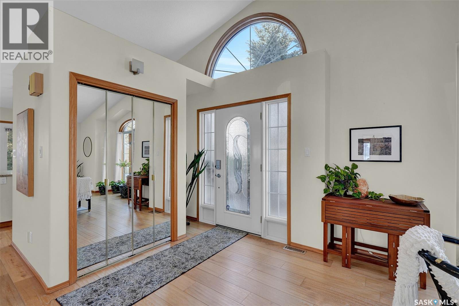 3328 Lakeshore Court, Regina, Saskatchewan  S4S 7H8 - Photo 3 - SK030723